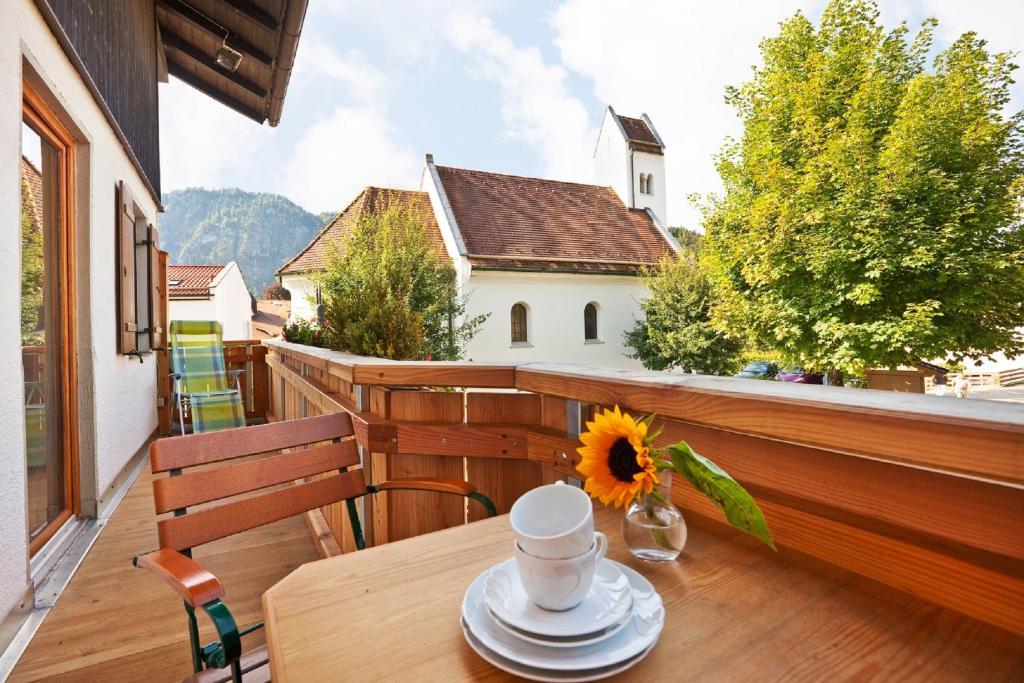 Hotel Restaurant Fruehlingsgarten Füssen Dış mekan fotoğraf