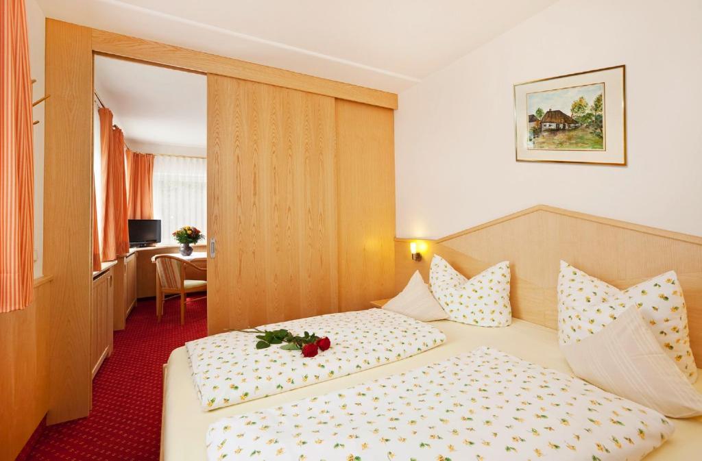 Hotel Restaurant Fruehlingsgarten Füssen Dış mekan fotoğraf