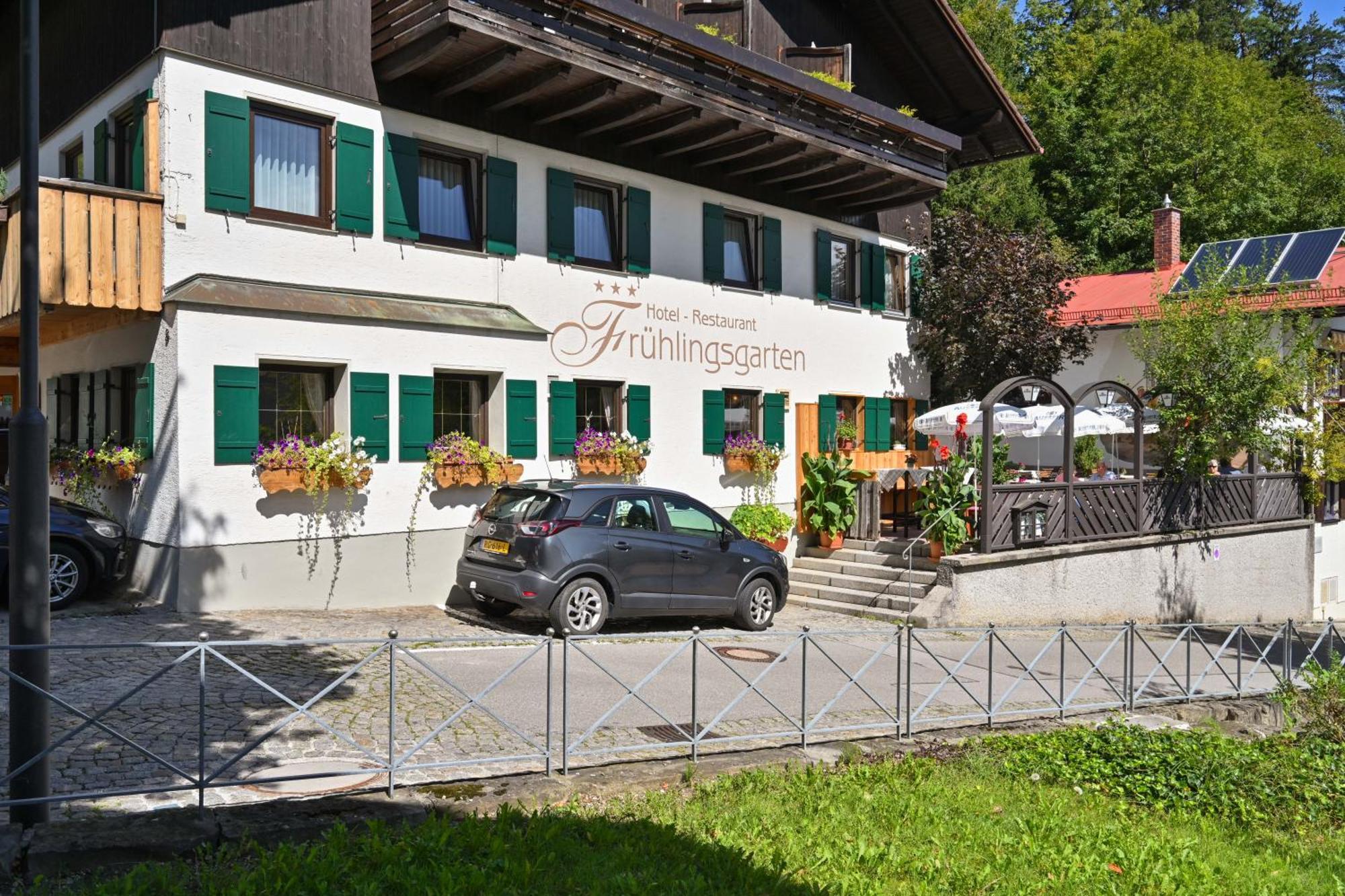 Hotel Restaurant Fruehlingsgarten Füssen Dış mekan fotoğraf