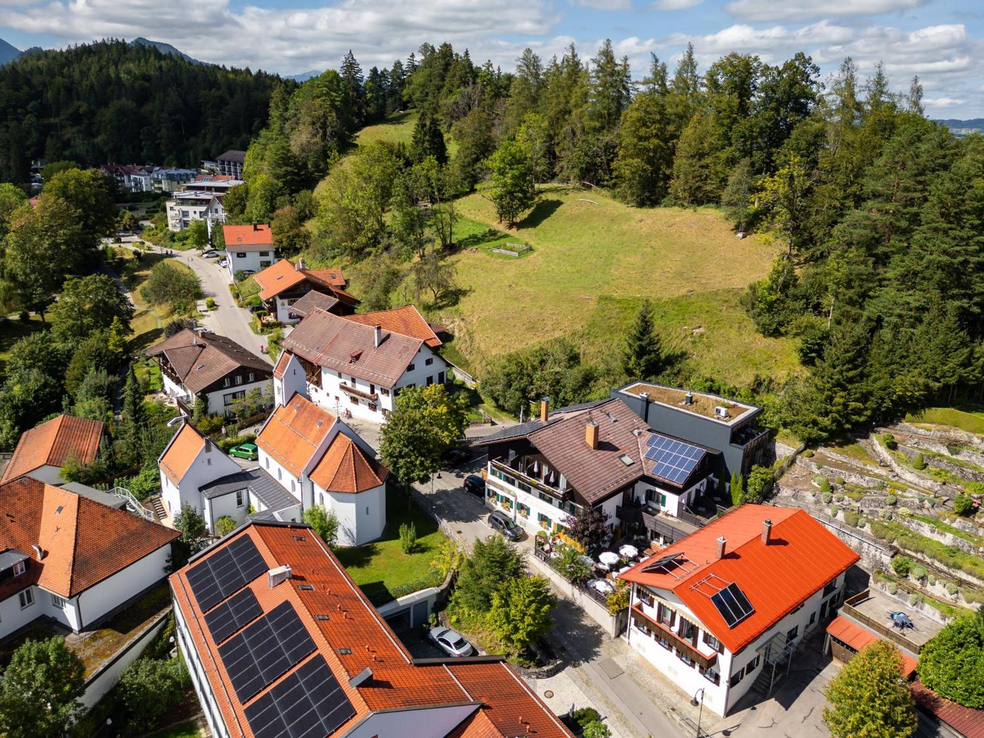 Hotel Restaurant Fruehlingsgarten Füssen Dış mekan fotoğraf