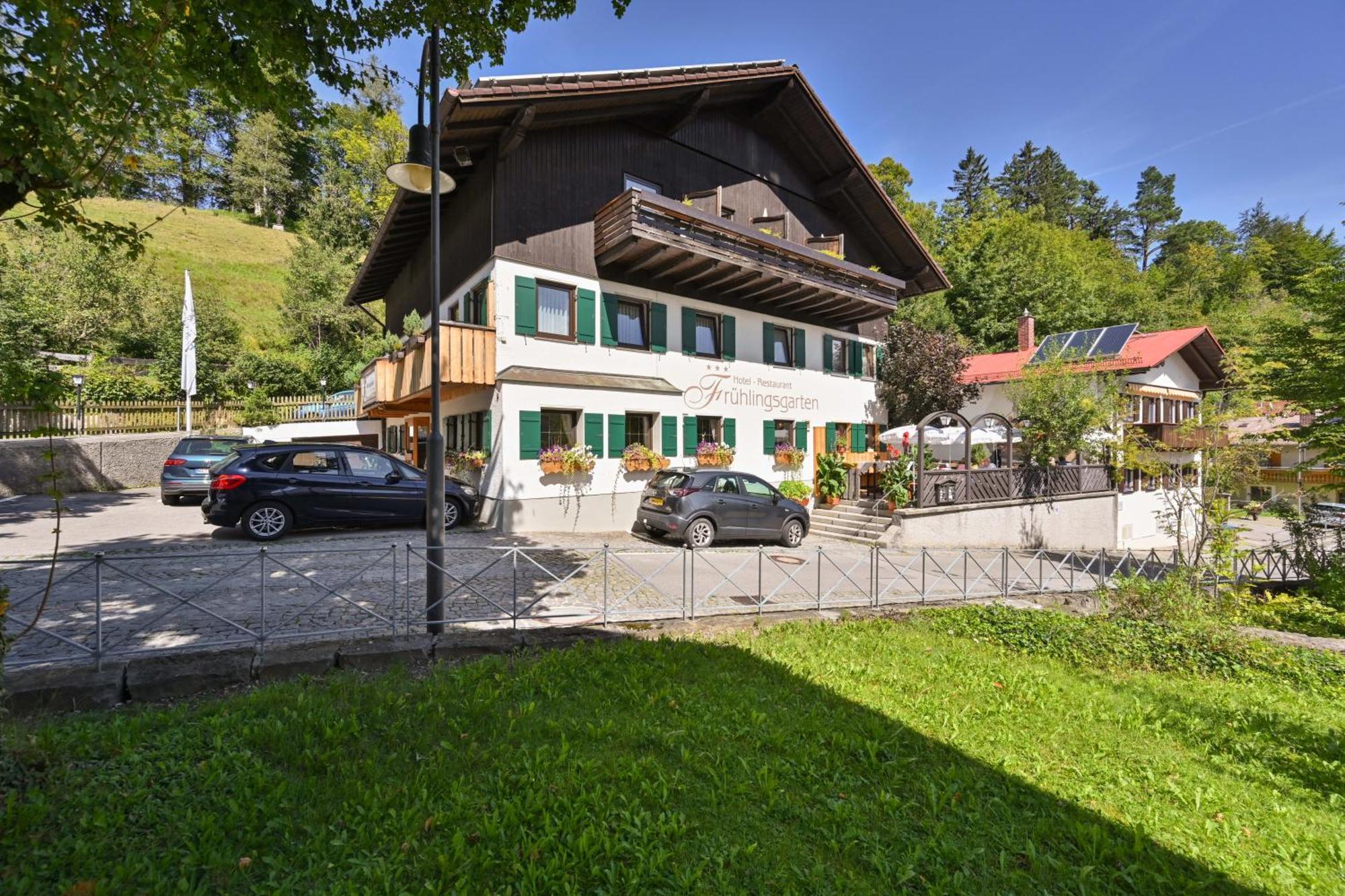 Hotel Restaurant Fruehlingsgarten Füssen Dış mekan fotoğraf