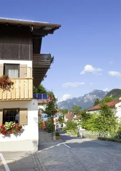 Hotel Restaurant Fruehlingsgarten Füssen Dış mekan fotoğraf